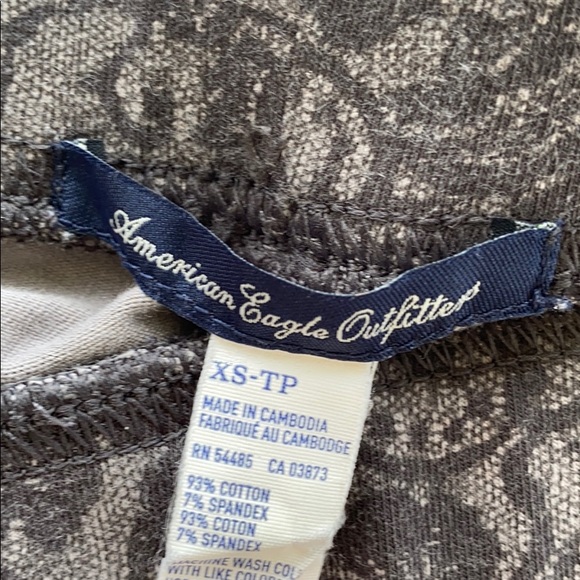 American Eagle Mock Floral Lace Leggings XS - Picture 2 of 4